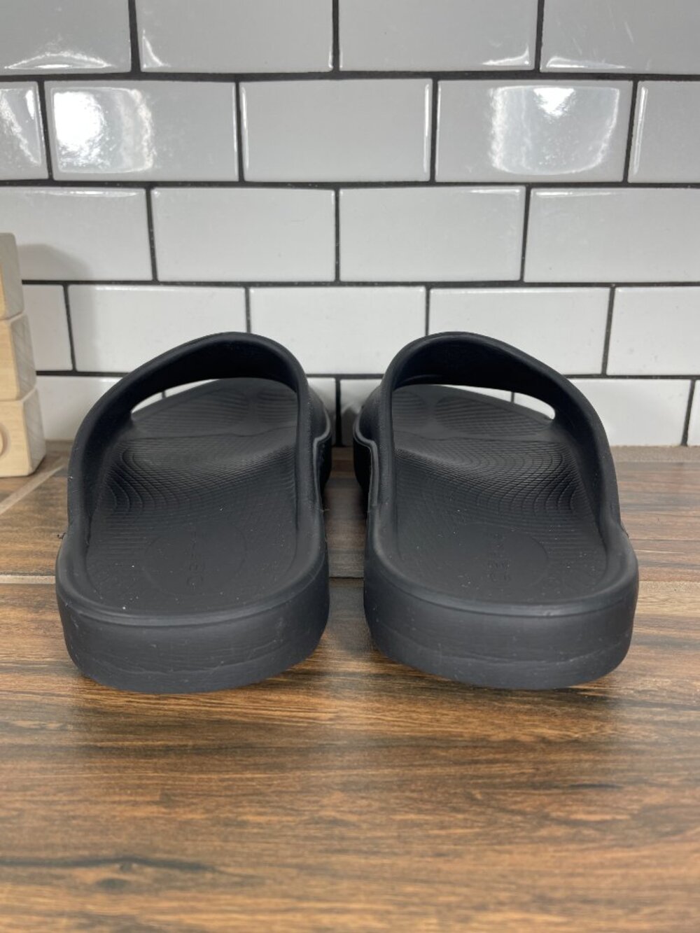 OOFOS OOahh Shoes Womens Size 7 Black Recovery Comfort Slip On Slide Sandals - Picture 4 of 14